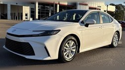 2025 Toyota Camry LE FWD