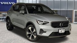 2025 Volvo XC40 B5 Core Bright Theme