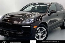 2023 Porsche Macan T