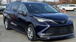 2022 Toyota Sienna XLE 7-Passenger