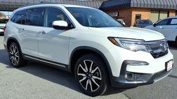 2019 Honda Pilot Touring w/Rear Captain's Chairs