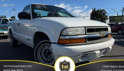 2000 Chevrolet S-10 Base