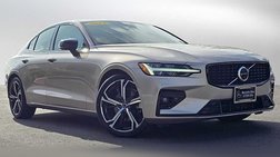 2024 Volvo S60 B5 Plus Dark Theme