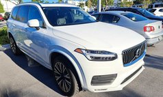 2022 Volvo XC90 T5 Momentum