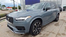 2023 Volvo XC90 Recharge T8 Plus Dark Theme