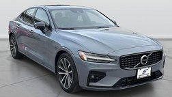 2022 Volvo S60 B5 Momentum