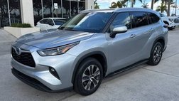 2022 Toyota Highlander Hybrid XLE