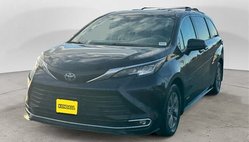 2021 Toyota Sienna XLE 7-Passenger