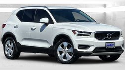 2022 Volvo XC40 T5 Momentum