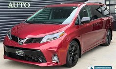 2020 Toyota Sienna SE
