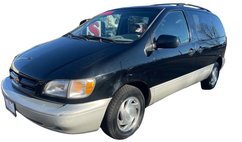 2000 Toyota Sienna LE