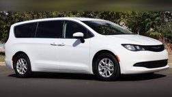 2022 Chrysler Voyager LX