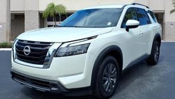 2024 Nissan Pathfinder SV