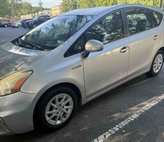 2014 Toyota Prius v Five
