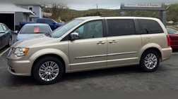 2015 Chrysler Town and Country Touring-L