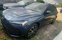 2023 Volvo XC60 B5 Plus Dark Theme