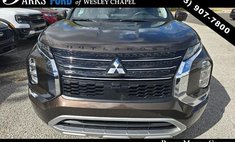 2023 Mitsubishi Outlander SEL