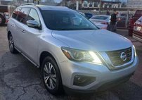 2017 Nissan Pathfinder SV