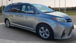 2019 Toyota Sienna LE