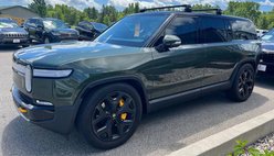 2023 Rivian R1S Adventure