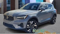 2024 Volvo XC40 B5 Ultimate Bright Theme