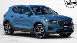 2025 Volvo XC40 B5 Core Bright Theme