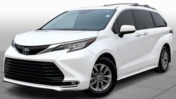 2022 Toyota Sienna XLE