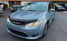 2017 Chrysler Pacifica Hybrid Platinum