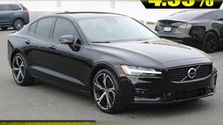 2024 Volvo S60 B5 Ultimate Dark Theme