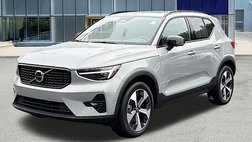 2026 Volvo XC40 B5 Plus