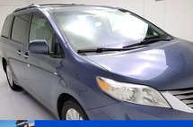 2016 Toyota Sienna XLE Premium
