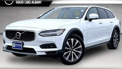 2021 Volvo V90 Cross Country T6