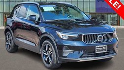 2025 Volvo XC40 B5 Core Bright Theme