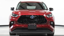 2024 Toyota Highlander Hybrid XLE Nightshade