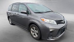 2018 Toyota Sienna LE 8-Passenger
