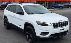 2023 Jeep Cherokee Altitude Lux
