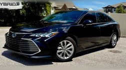 2022 Toyota Avalon Hybrid XLE