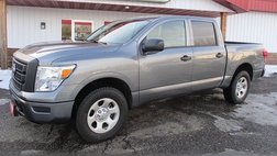 2023 Nissan Titan SV