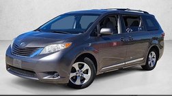2017 Toyota Sienna LE