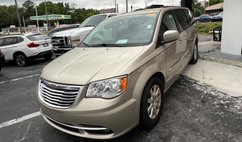 2013 Chrysler Town and Country Touring