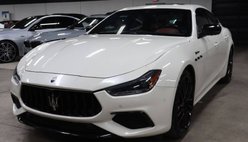2022 Maserati Ghibli Modena Q4