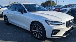2022 Volvo S60 B5 Momentum