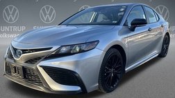 2022 Toyota Camry Hybrid SE Nightshade