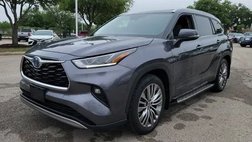 2022 Toyota Highlander Hybrid Platinum