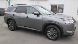 2022 Nissan Pathfinder SV