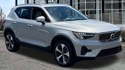 2023 Volvo XC40 B5 Plus Bright Theme