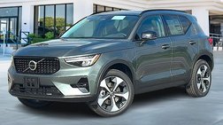 2026 Volvo XC40 B4 Plus