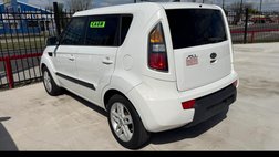 2011 Kia Soul +