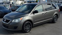 2010 Volkswagen Routan S