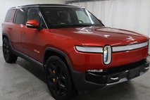 2023 Rivian R1S Adventure